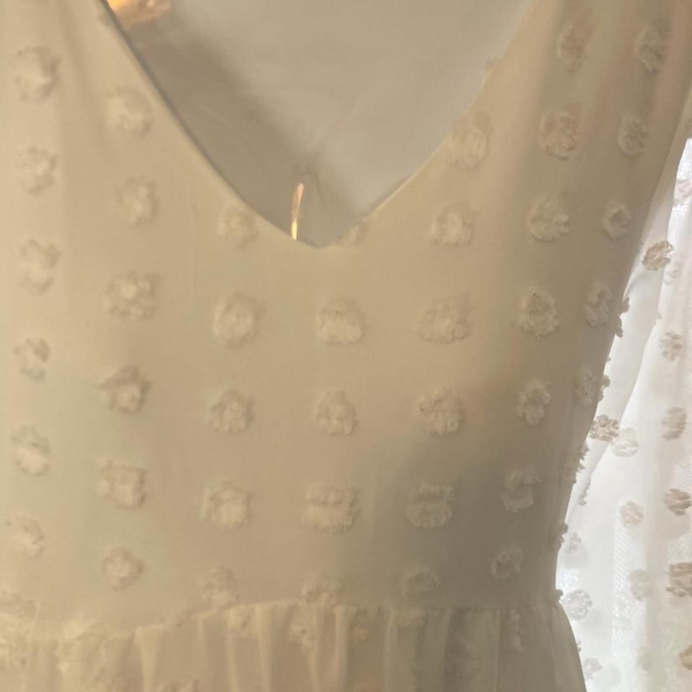 White midi dress w long sheer sleeves & polka dot details Blooming Cady S - Picture 5 of 7